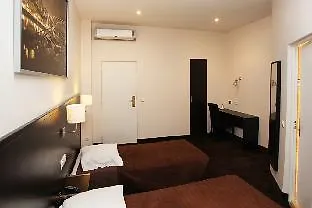 **  Trocadero Hotel Nice France